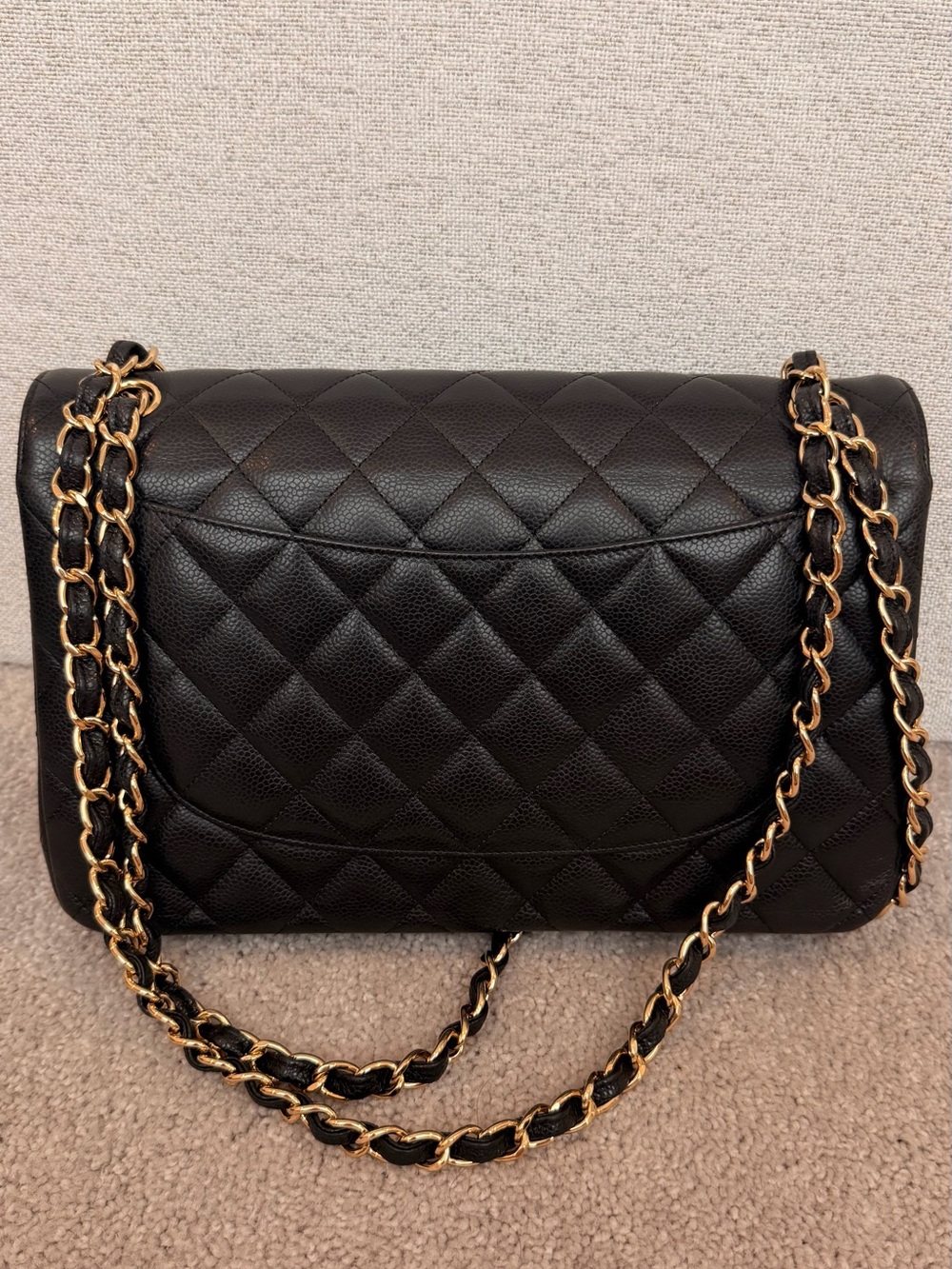 CHANEL Black Quilted Shoulder Bag with Gold Hardware - Picture 5 of 9